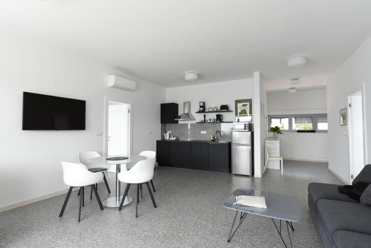 Buric House - M Suite - 95M2 And 54 M2 Terrace โรวีน ภายนอก รูปภาพ